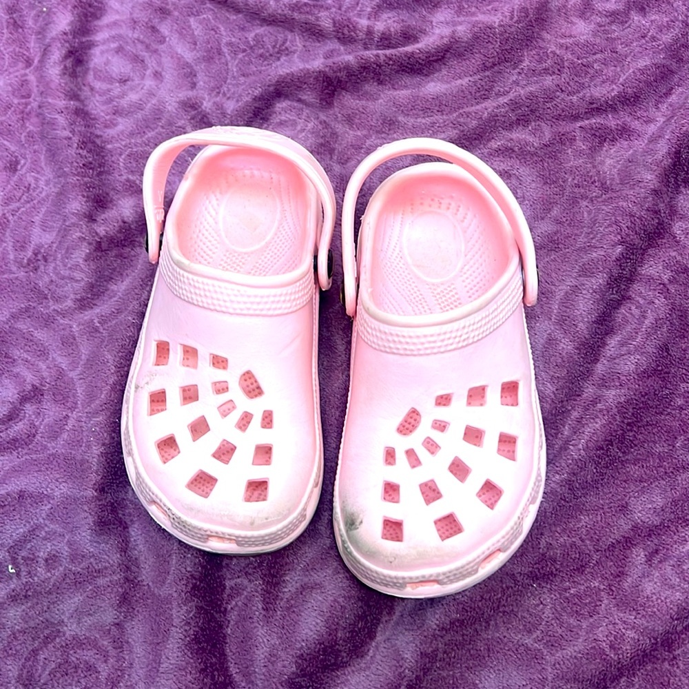Doggers 11/12 slip on crocs